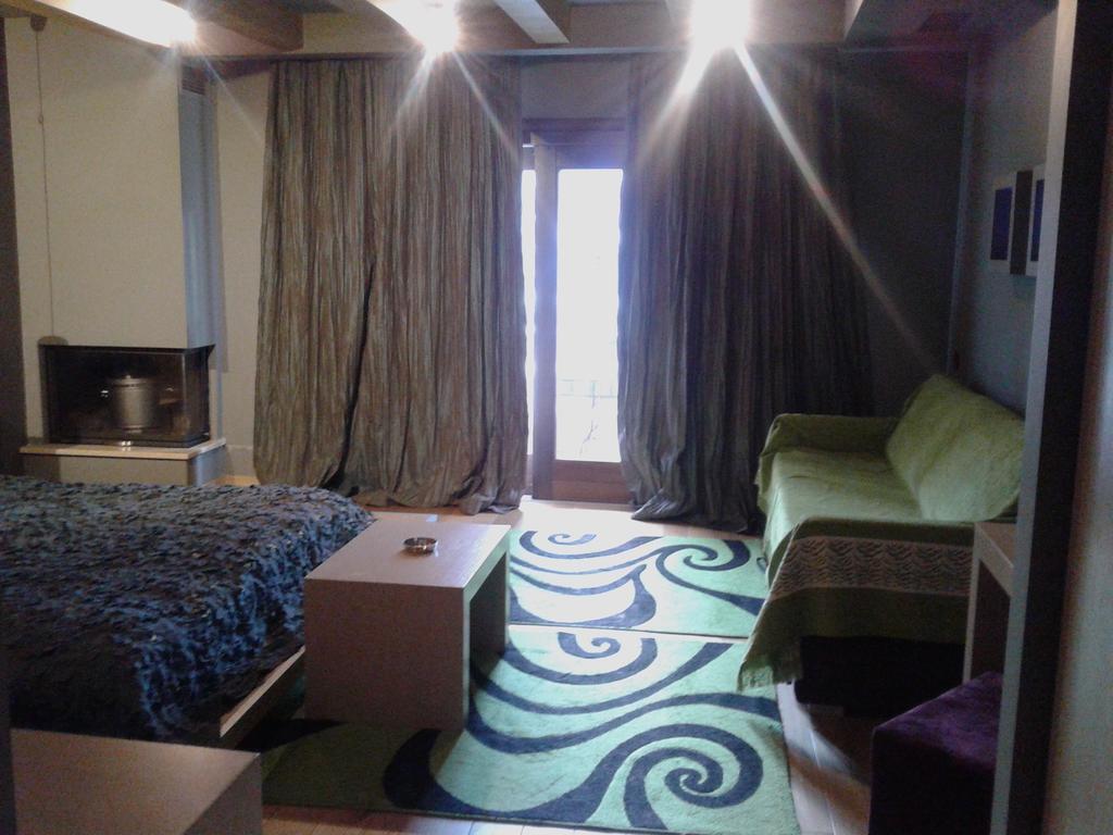 Hotel Koziakas Eláti Quarto foto